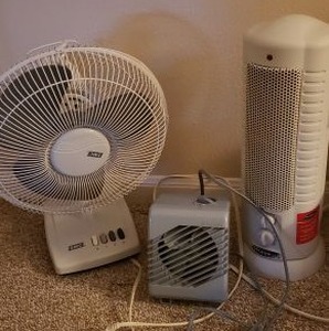 lot 142 image: Desk Fan Model TH12, Tatung Electric Air Heater, and SoleusAir Ceramic Heater Model HC7-15-01