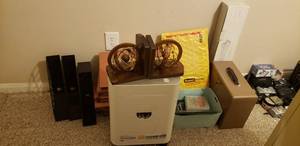 lot 154 image: Royal Crosscut Paper Shredder PX110MX, Wall Shelf, Globe Bookends, File holders and more