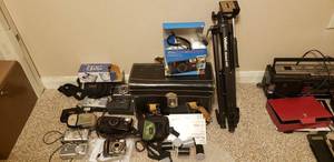lot 155 image: Velbon Victory 451 Tripod, Camera Bag, Nikon, Fuji, Kodak and Canon Digital Cameras and Cases