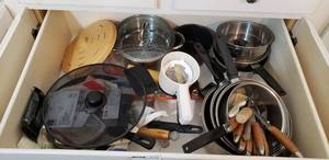 lot 32 image: Pots and Pans Set, Knife Set, Grease Splatter Guard, Rolling Pin and More