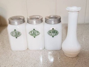 lot 46 image: Vintage 1930s Hazel Atlas Green Badge Milk Glass Flour, Salt and Pepper Shaker Set (Approx. 4 Tall) , and Small Vase