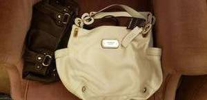 lot 90 image: Liz Claiborne Purse still with Tags, and Tignanello Purse