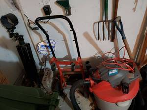 lot 240 image: Rigid 2 in 1 Blower Vac, Dolly and Telescope Stand