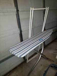 lot 242 image: Vintage Heavy Duty Ironing Board and large Metal Drying Rack