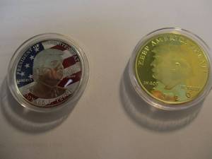 lot 1 image: 2- NEW - DONALD J TRUMP-COLLECTORS COINS. IN PLASTIC CAPSULES
