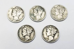 lot 21 image: Lot of 5 Mercury Dimes - 1941, 1942, 1943, 1945, 1945 DETAILED PHOTOS ADDED