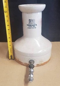 lot 34 image: Vintage Perfection Cooler Co. S60 Crock Water Cooler