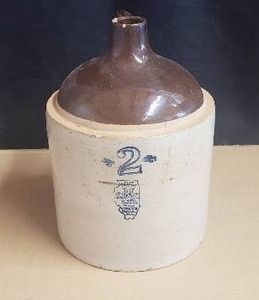 lot 33 image: Vintage Whitehall SP&S Co. 2 Gallon Crock Jug