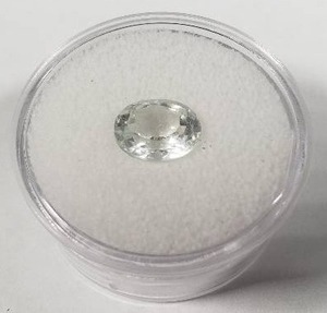 lot 16 image: White Topaz Gem