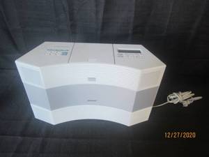 lot 2 image: BOSE ACUSTIC WAVE MUSIC SYSTEM II