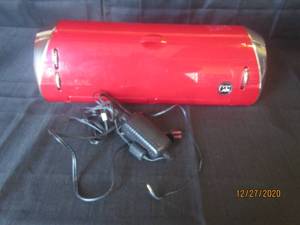 lot 15 image: CRICUT CAKE MODEL CCA001 POWER ADAPTER NOT INCLUDED