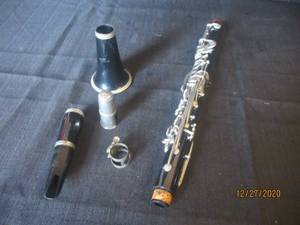 lot 28 image: YORK CLARINET
