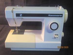 lot 145 image: KENMORE 1010180 SEWING MACHINE NO POWER CORD