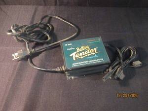 lot 164 image: DELTRAN 12V BATTERY TENDER WATERPROOF MODEL 12VPTP