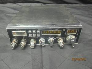 lot 198 image: GALAXY DX 88HL