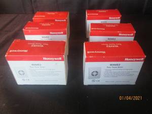 lot 88 image: 6 HONEYWELL WAVE2 TWO TONE SIRENS IN&nbsp ORIGINAL BOX NEVER USED