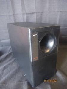 lot 204 image: BOSE ACOUSTIMASS 30 SERIES 2 POWERED SOEAKER SYSTEM