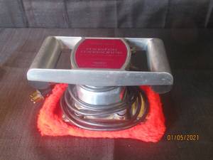 lot 219 image: VARIABLE SPEED MASTER MASSAGER