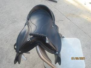 lot 226 image: ASCOT INTERNATIONAL SADDLERY & HANRNESS