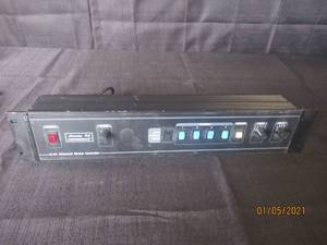 lot 280 image: DJ PRO S-4A 4CHANNEL STROBE CONTROLLER