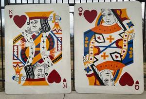 lot 16 image: King & Queen of Hearts wooden Display 66x48