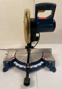 lot 20 image: Ryobi TS1302 Portable Compound Miter Saw