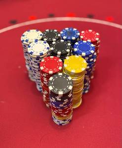 lot 93 image: 11.5 Multi-Color Claytec Poker Chips 345 total chips