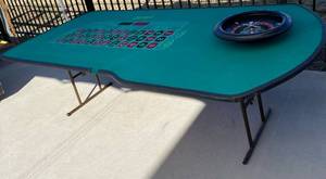 lot 101 image: Full Size Roulette Table with Wheel and Ball