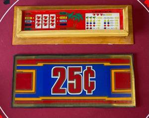 lot 134 image: Slot Machine Glass 2 Pieces