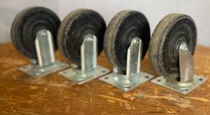 lot 167 image: 4 6 Casters