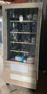 lot 23 image: Jofemar ESPlus V5 Vending Machine