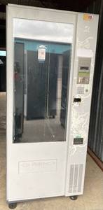 lot 33 image: Jofemar Easy Combo Vending Machine