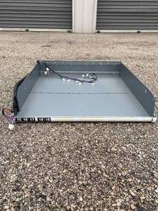 lot 266 image: Vending Tray with connector Harness&nbsp