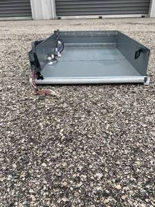 lot 270 image: Vending Tray with connector Harness