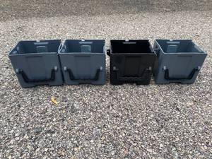 lot 309 image: 4 Change Buckets