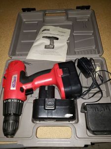 lot 28 image: Shop Source Cordless Drill Kit with extra battery and charger