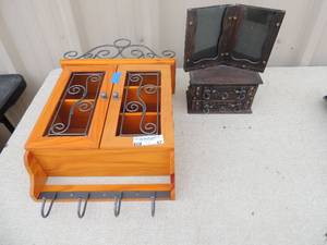 lot 47 image: Lot of 2 hanging shelf with 4 hooks and jewlery box with 2 drawers that holds two 4x6 photos