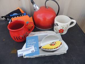 lot 49 image: Lot of coffee cups, cozies, kettle and OMELET Maker