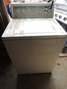 lot 7 image: Kenmore washer model#110.22642100 2 speed unknown working condition