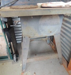 lot 11 image: lot Craftsman 12 motorized  electric saw. Unknown working condition    HYOBI 15 circular measuring top bent .380 mm measures 61 at tallest point 30 wide plus blades