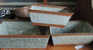 lot 129 image: Metal tub and 3 metal rectangle planters