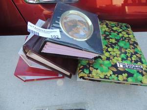 lot 192 image: 4x6 photo size albums
