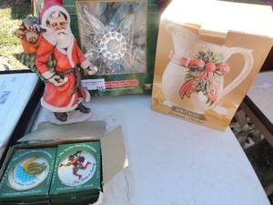 lot 210 image: 12 days of christmas ornaments, Santa figurine, light up star Home trends ceramic picture in a box
