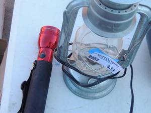 lot 333 image: Electric lantern star design on top plus mag light flash light with holder