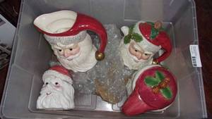 lot 14 image: Omnibus China Santa Cannister Set