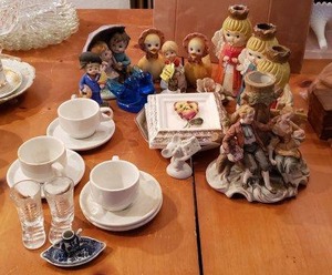 lot 50 image: Ardco Figurine, Lego Duck Figurines, and More as shown