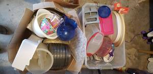 lot 174 image: Plastic Kitchen Items Storage Containers, Dehydrator Trays, Cups and Bowls