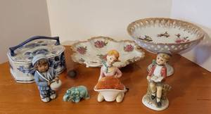lot 96 image: Richard Japan Pin Cushion Figurine, Thailand Blue and White Ceramic Box, Gold Trim Pink Flower Candy Dishes