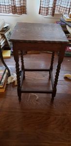 lot 63 image: Square Spiral Leg Table 18x18x29