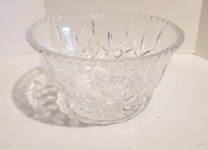 lot 180 image: Crystal Bowl 10x5
